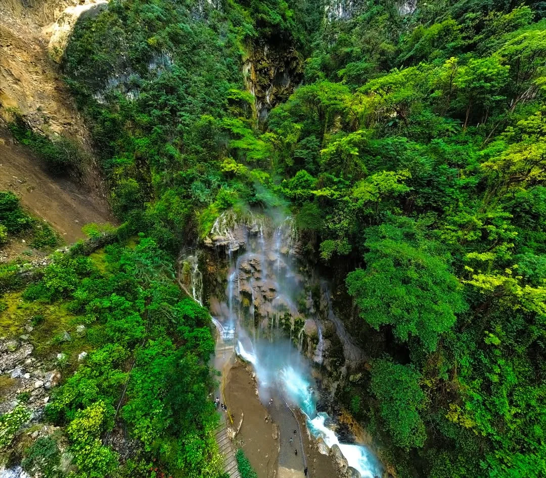 Paisaje natural de las Grutas de Tolantongo
